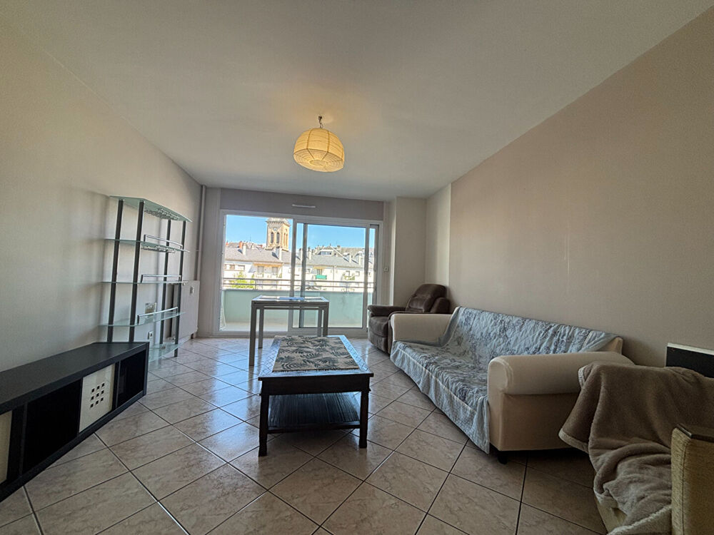 Vente Appartement Secteur prisé - Appartement 4 pièces lumineux avec balcons et cave  proche centre Chambéry Chambery