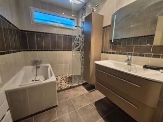  Maison � vendre 7 pi�ces 203 m�