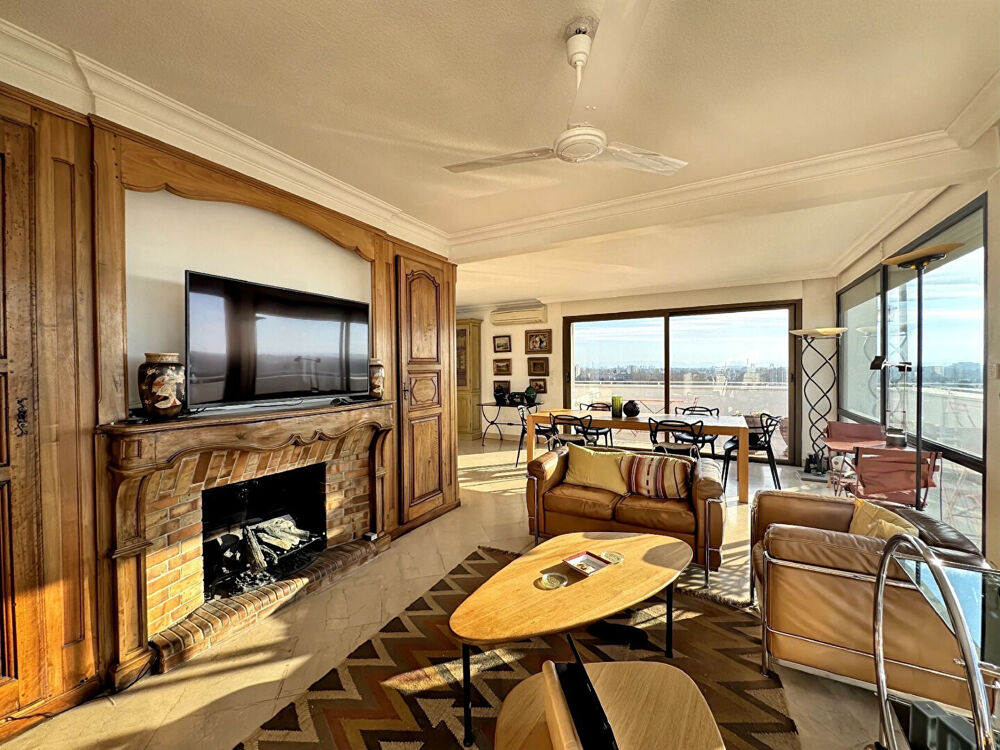 Magnifique Appartement en dernier étage extra muros 138m²
