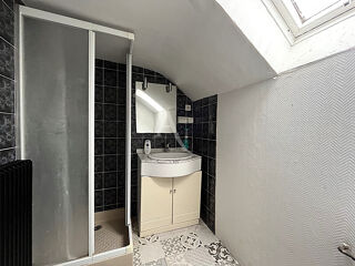  Maison  vendre 6 pices 220 m