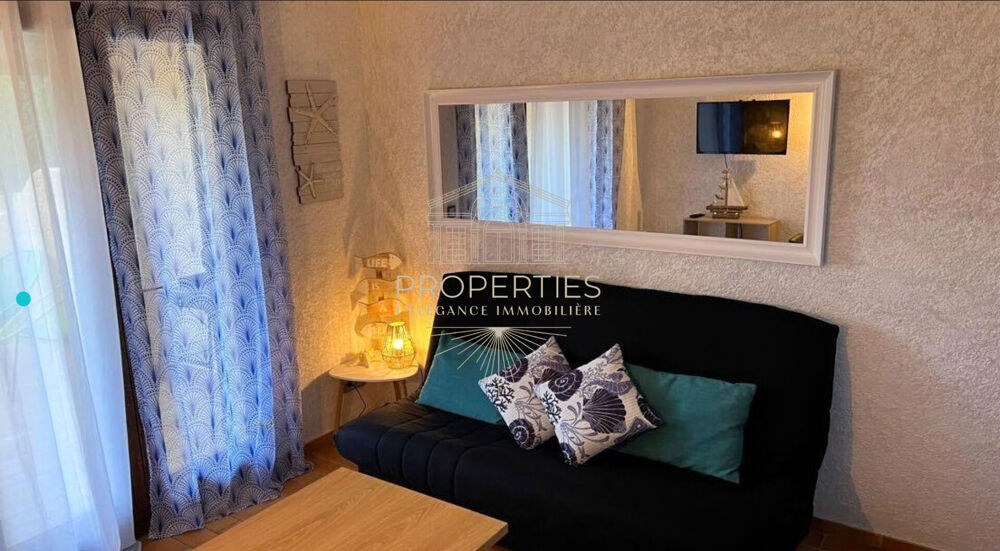 BORMES - STUDIO DE 21 M² AVEC TERRASSE - PLACE DE PARKING