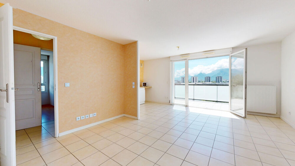 Appartement 3 pièces 61 m² · à Grenoble · 61 m² · 135 000 €