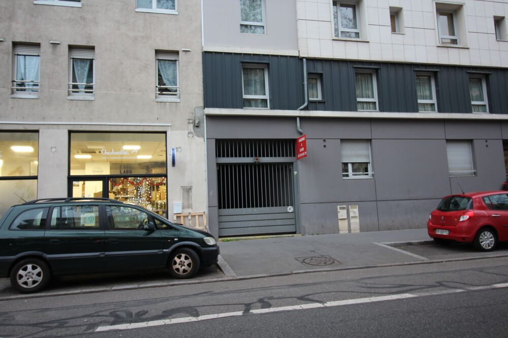 Location Parking/Garage PARKING A LOUER en sous-sol Lyon 8me Lyon 8