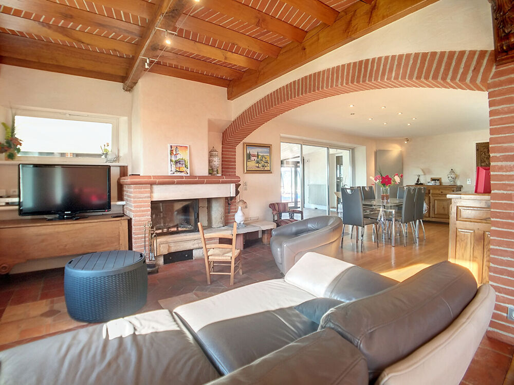 Vente Maison Grande maison rénovée avec piscine, jardin et vue Pyrénées Lacaugne