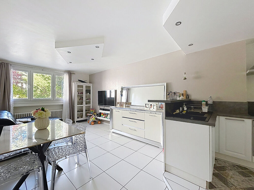 Appartement 3 pièces 58 m² · à Saint Etienne · 58 m² · 77 000 €