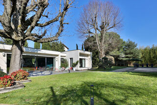  Maison � vendre 10 pi�ces 303 m�