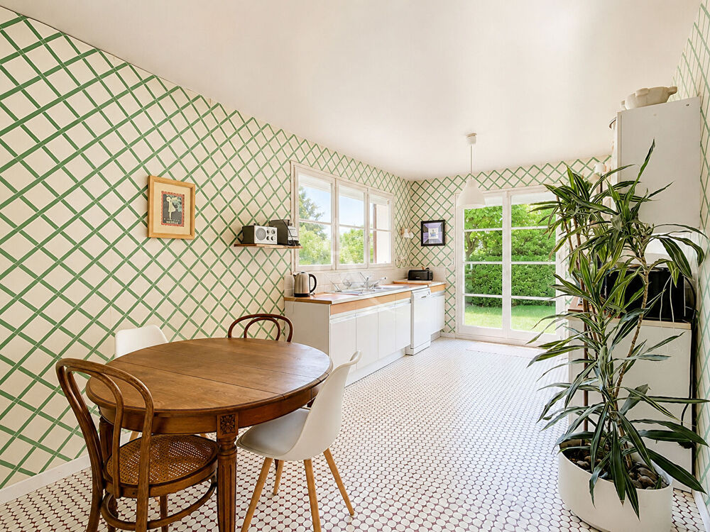 à vendre  Maison Saint-Nom-la-Bretèche (78860)