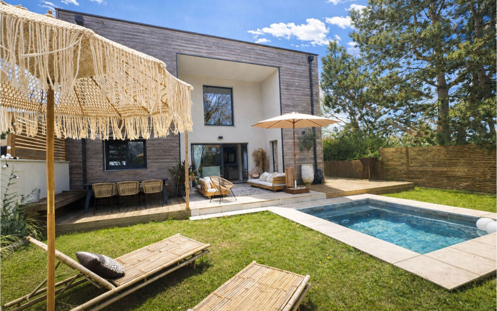 Maison neuve 4 chambres avec piscine, jardin plein sud et garage à 5 min du centre-ville du Mans