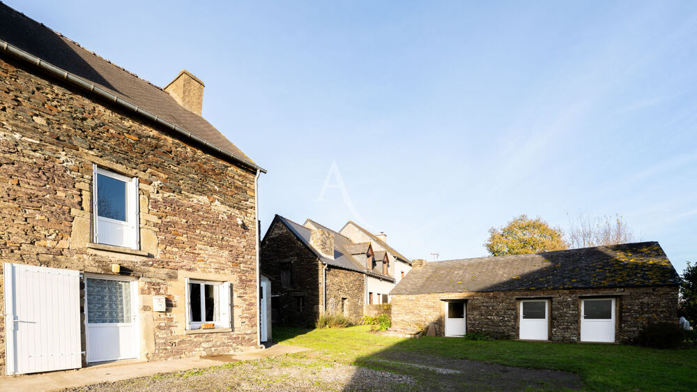 Maison 7 pièces 189 m² · à Loyat · 189 m² · 98 000 €