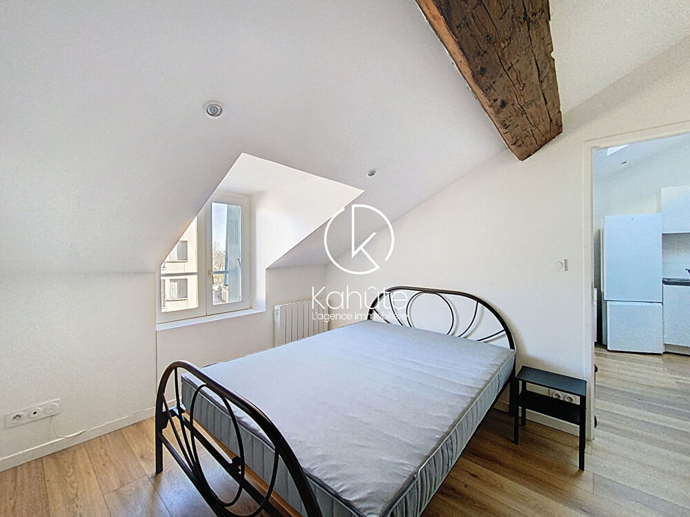 Location Appartement 8 MIN GARE DE VAISE - APPARTEMENT T 2  UNE CHAMBRE - CENTRE VILLE CHAMPAGNE AU MONT D OR - REFAIT  A NEUF - MEUBLE - DPE D - Champagne au mont d or