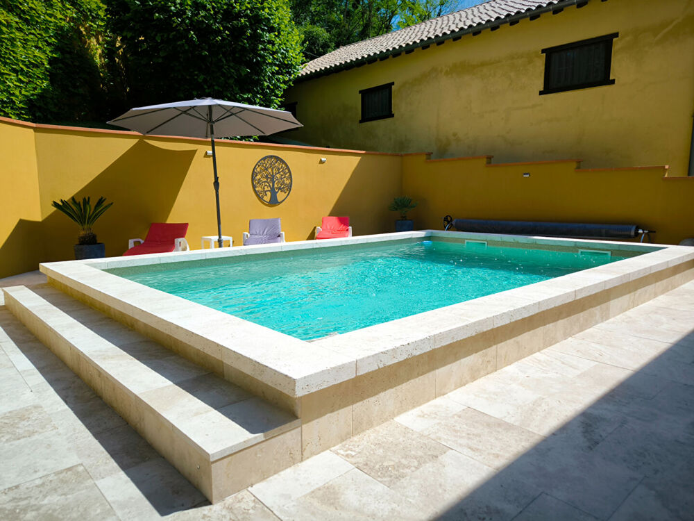 Ensemble immobilier de caractère dans un cadre bucolique