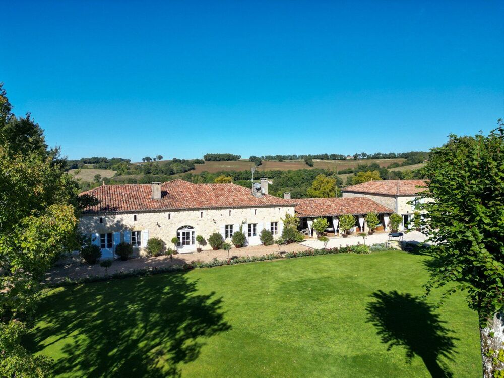 Vente Maison Maison élégante de style chartreuse avec maison d'amis dans un parc privé Condom