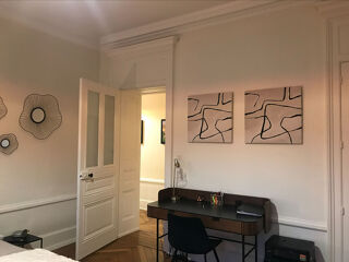  Appartement à louer 4 pièces 141 m²