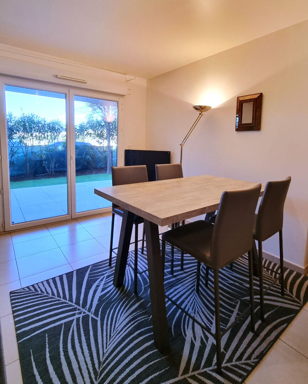 Location Appartement Appartement  2 pièces + Grande terrasse Saint raphael
