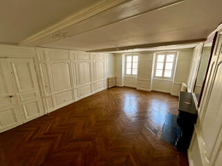  Maison  vendre 10 pices 450 m