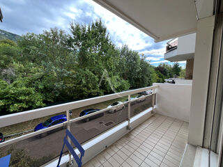  Appartement à louer 1 pièce 32 m²