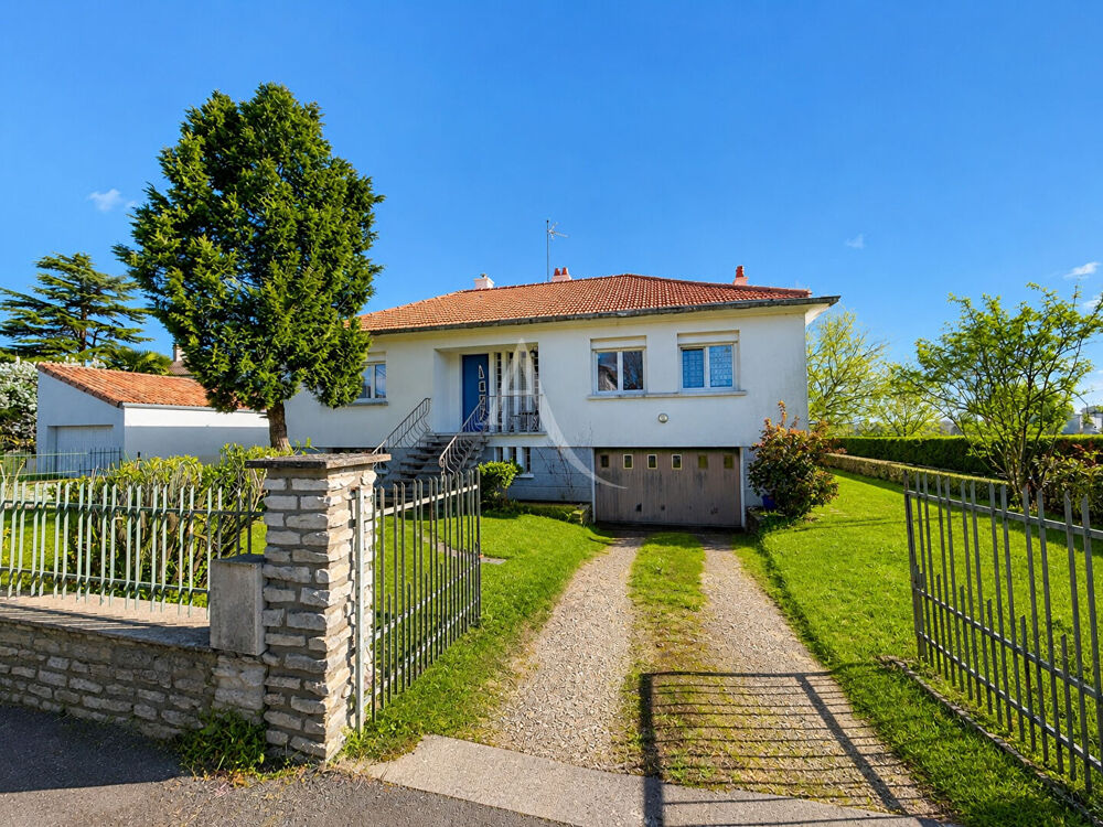 Maison en pierre, calme absolu et vue dégagée