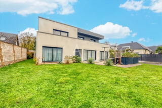  Maison � vendre 6 pi�ces 229 m�