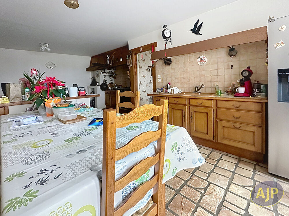 Vente Maison Maison Fleac Sur Seugne 9 pi�ce(s) 220 m2 Fleac sur seugne