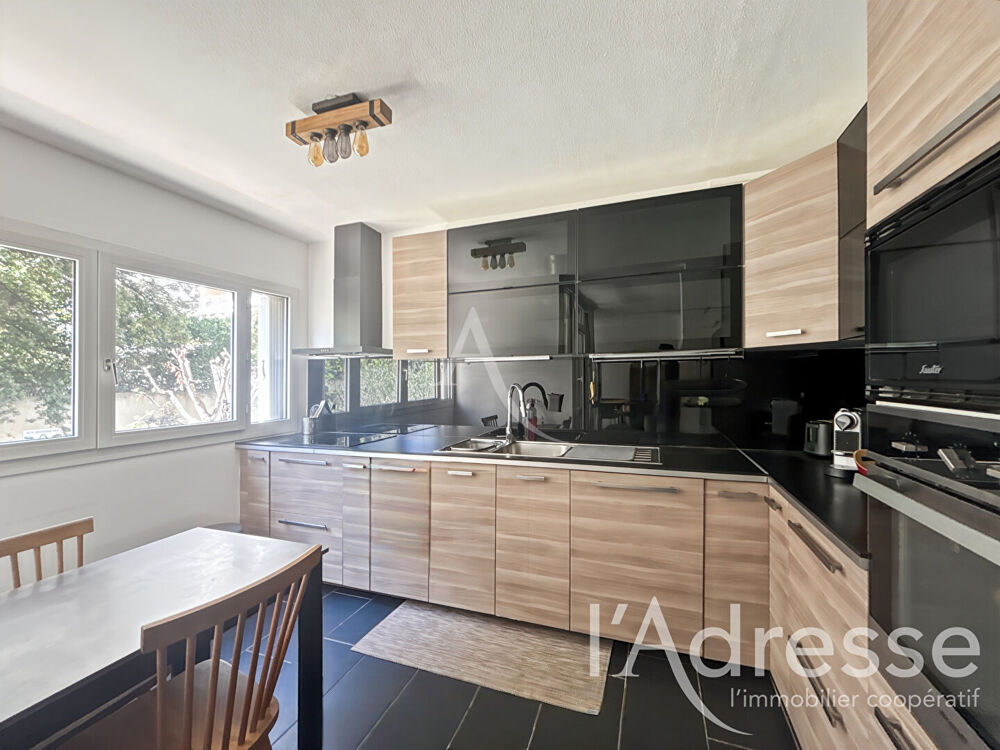 Location Appartement RARE À LA LOCATION MEUBLÉE ? CARRÉ D'OR ? DUPLEX T4 AVEC EXTÉRIEURS Marseille 8