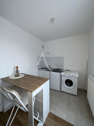  Appartement à louer 1 pièce 24 m²