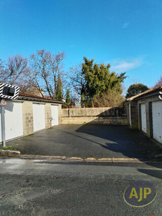  Parking / Garage � louer 1 pi�ce 15 m�