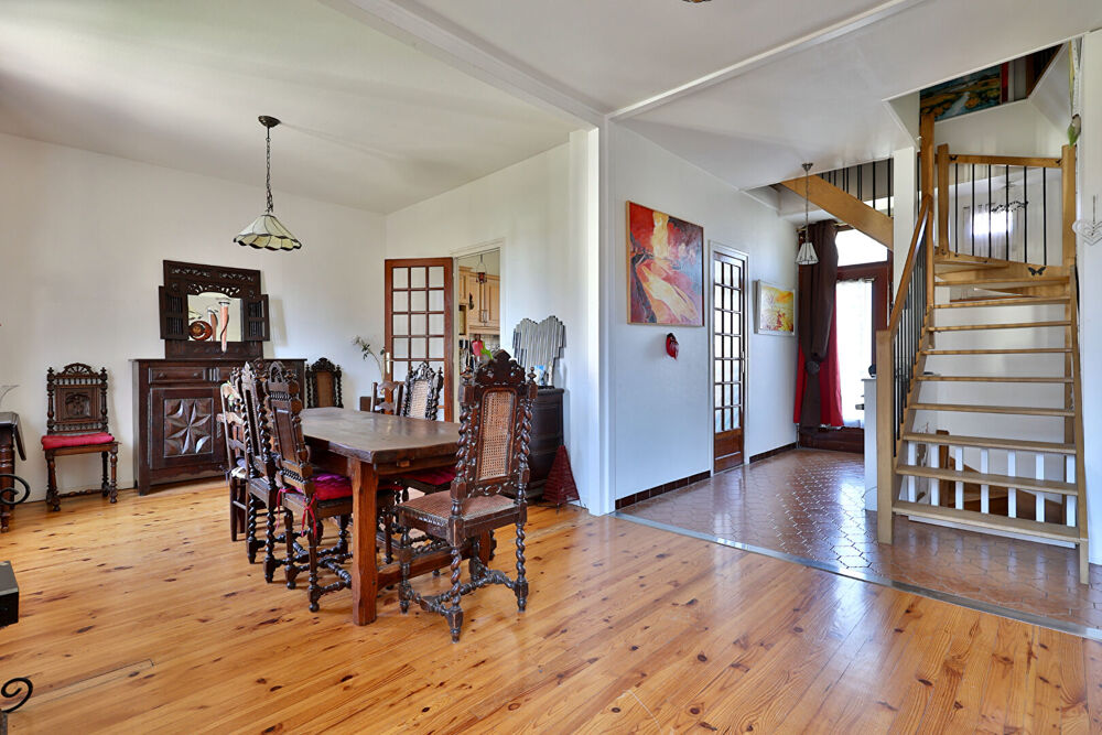 Maison Villeurbanne 8 pièce(s) 195 m2