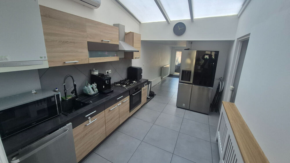 Vente Maison Maison Tourcoing 5 pièce(s) 94.3 m2 Tourcoing