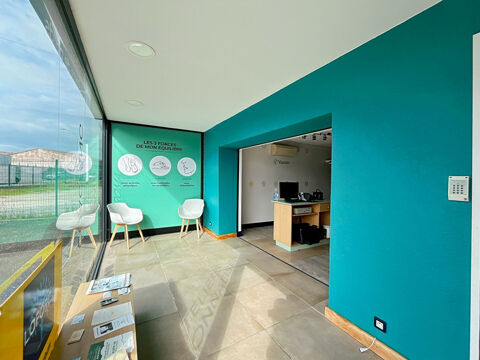 Local commercial Montauban 64.86 m2 1800 82000 Montauban