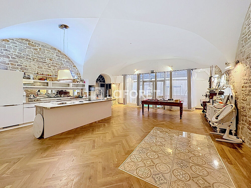 Vente Maison APPARTEMENT DE CARACTÈRE DE 143 M² AVEC TERRASSE COUVERTE ET 2 PLACES DE PARKING Saint amour