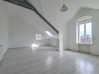  Appartement à louer 3 pièces 69 m²