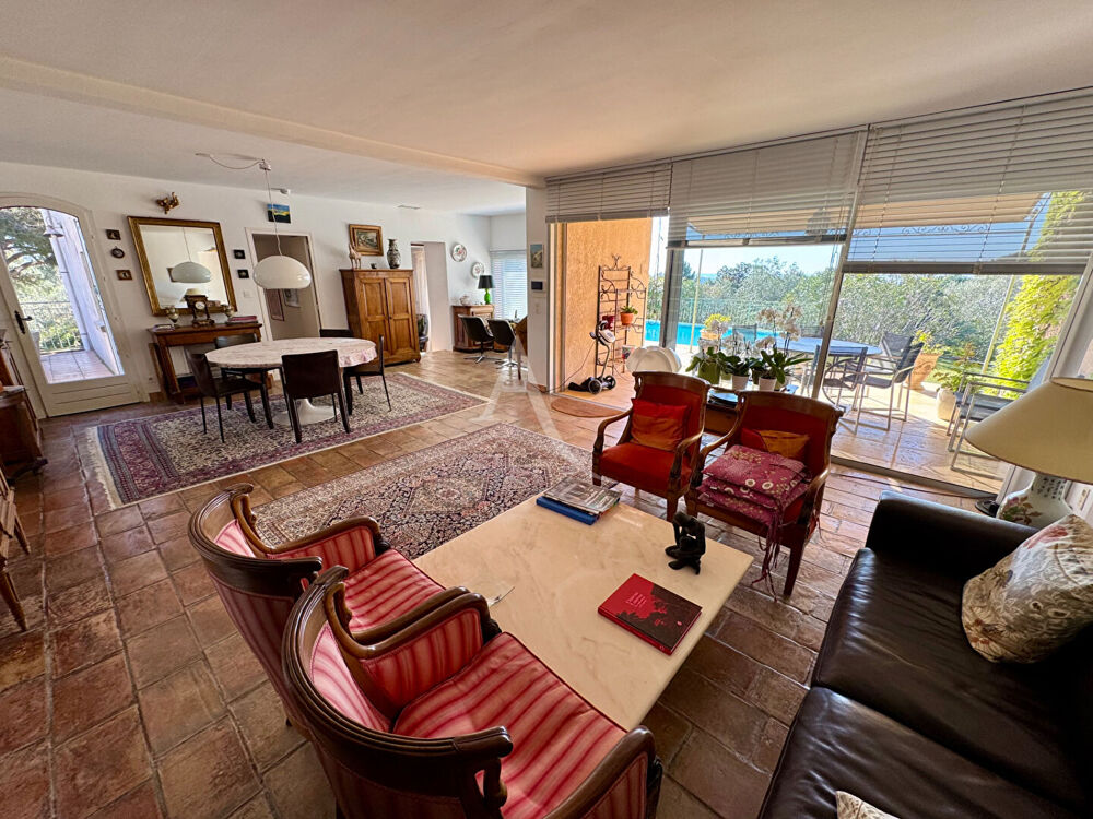 Maison Nimes 6 pièce(s) 158.51 m2