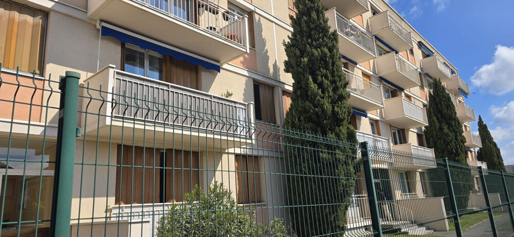 Location Appartement T3 meublé - 61.17m² - Villeurbanne Villeurbanne