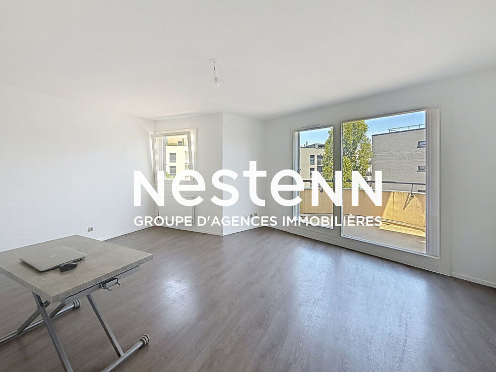 Location Appartement Appartement Duplex 4 Pièces avec Balcon Cave et Garage - 69500 BRON Bron