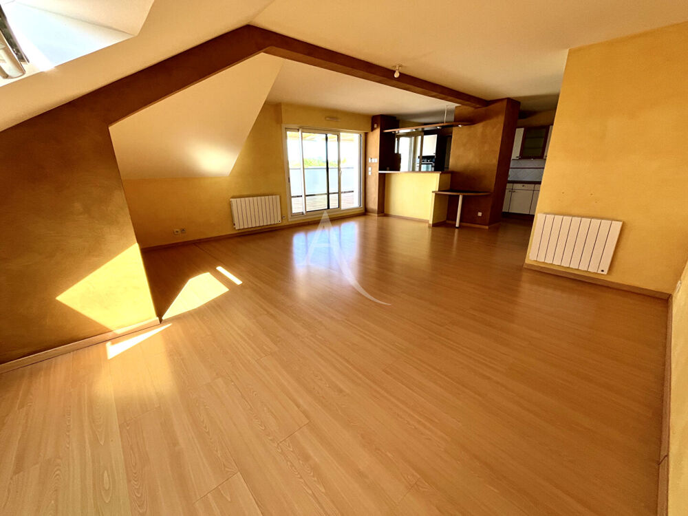 Vente Appartement Le Bondon / La Madeleine. Grand appartement dernier étage avec belle terrasse Vannes