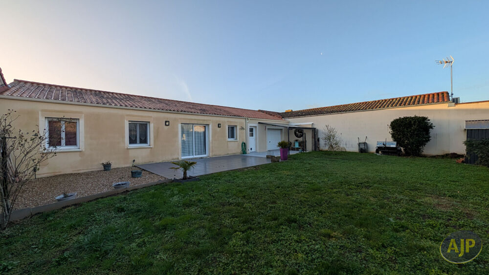 Maison Saint Michel En L Herm 5 pièce(s) 107 m2
