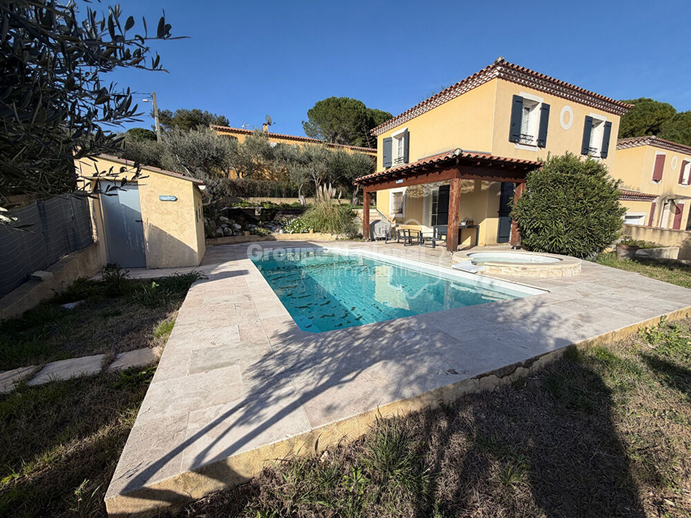 Caveirac Villa 3 chambres sur 460m2 avec garage, terrasse et piscine