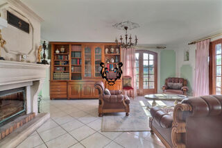  Maison à vendre 8 pièces 251 m²