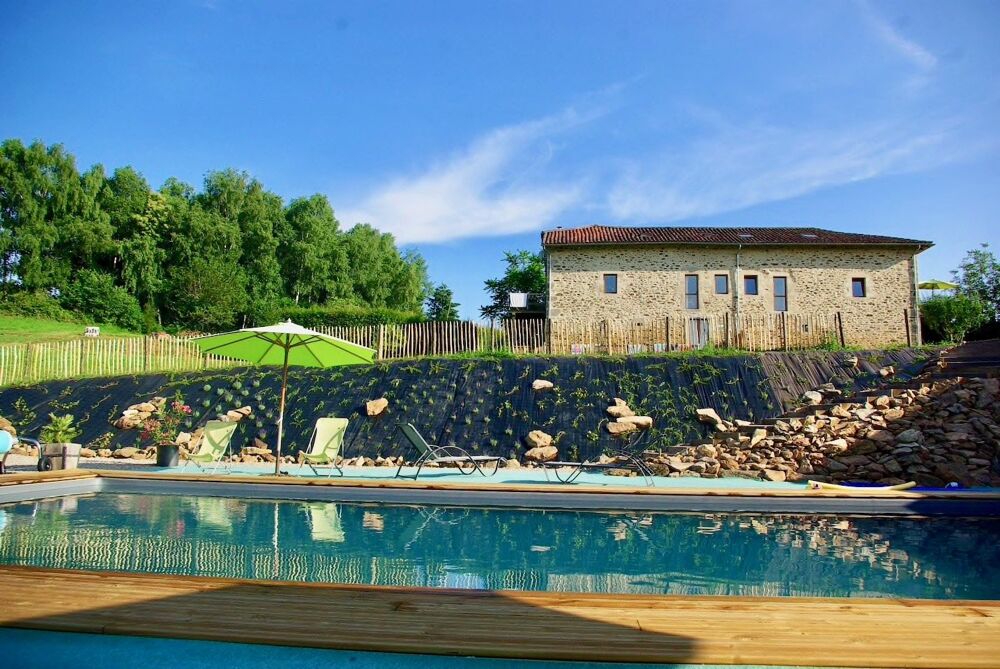 Vente Maison Grande longère rénovée (4 habitations) sur 5 ha. Figeac