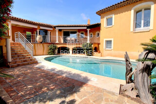 Maison 6 pièces 141 m² · à Le Lavandou · 141 m² · 1 590 000 €