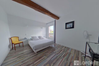 Immeuble à vendre 15 + pièces 365 m²