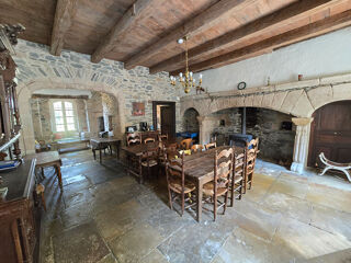  Villa à vendre 15 + pièces 474 m²