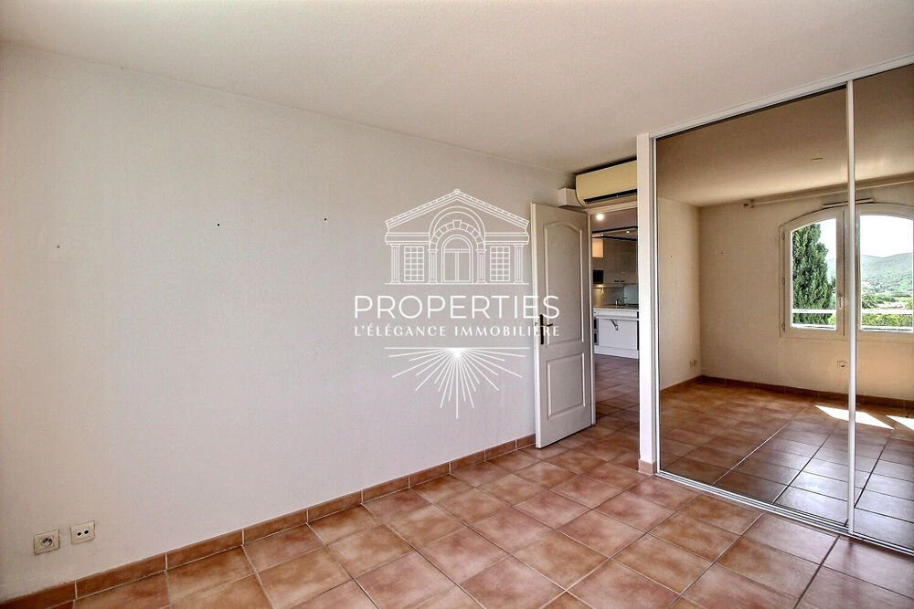 Location Appartement BORMES - LE PIN - T2 - 50 -M² ASCENSEUR - TERRASSE - PROCHE COMMERCES Bormes les mimosas