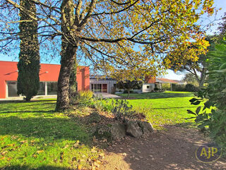  Maison � vendre 15 + pi�ces 394 m�