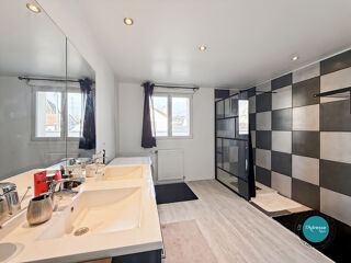  Maison à vendre 6 pièces 132 m²