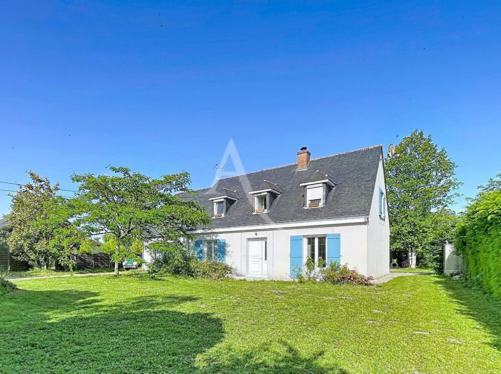 Maison familiale de 185 m² entre Mazé et Corné avec dépendance de 120 m² et parc arboré