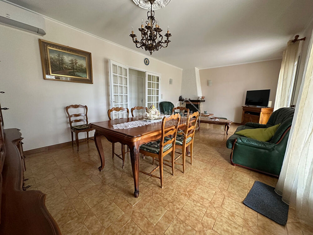NAGES Villa 4 chambres sur 1690m2 de terrain clos