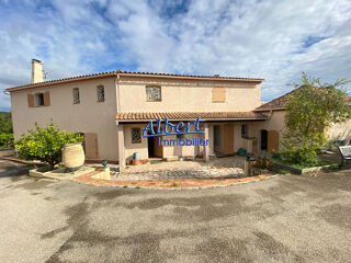  Maison � vendre 7 pi�ces 240 m�