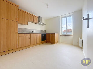  Appartement à louer 3 pièces 74 m²