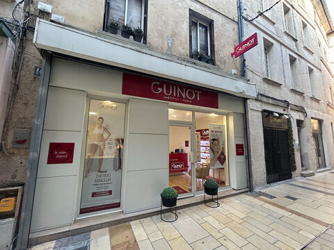 Local commercial Avignon  intra muros 1550 84000 Avignon
